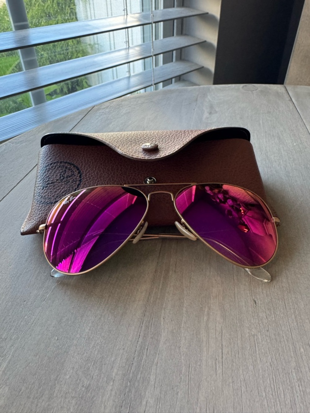 Ray-Ban Gold Aviator Sunglasses with Pink/Purple Mirrored Lenses
